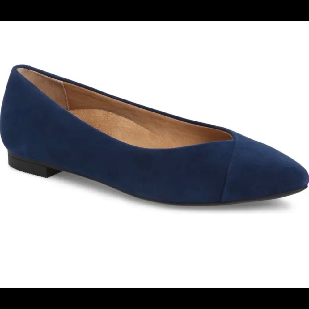Vionic cabello flats
